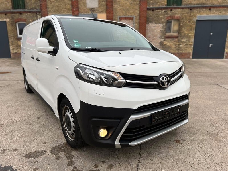 Toyota Proace (Verso) gebraucht kaufen in Berlin-Schönefeld - Int.Nr ...
